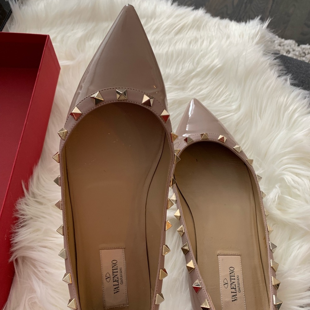Authentic Valentino Rockstud Nude Ballerina flats